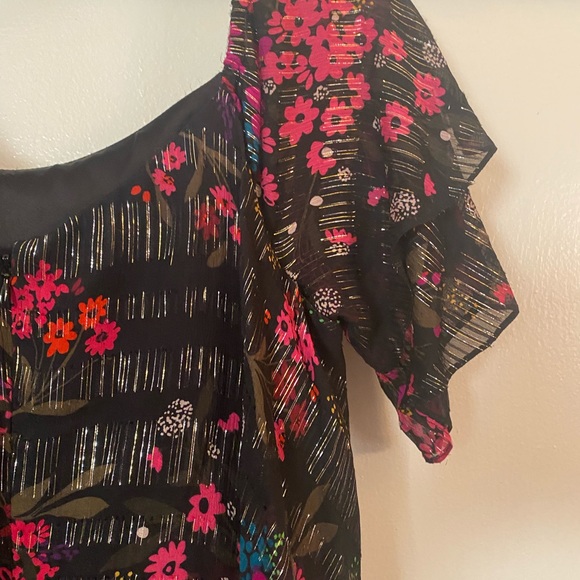 Trina Turk Cupcake Metallic off the shoulders,like new,beautiful silk dress - Picture 5 of 16